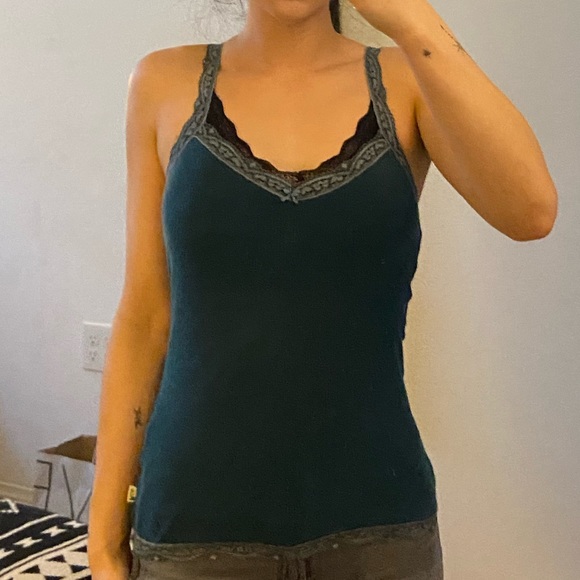 Hollister lace trim tank top - Picture 3 of 5